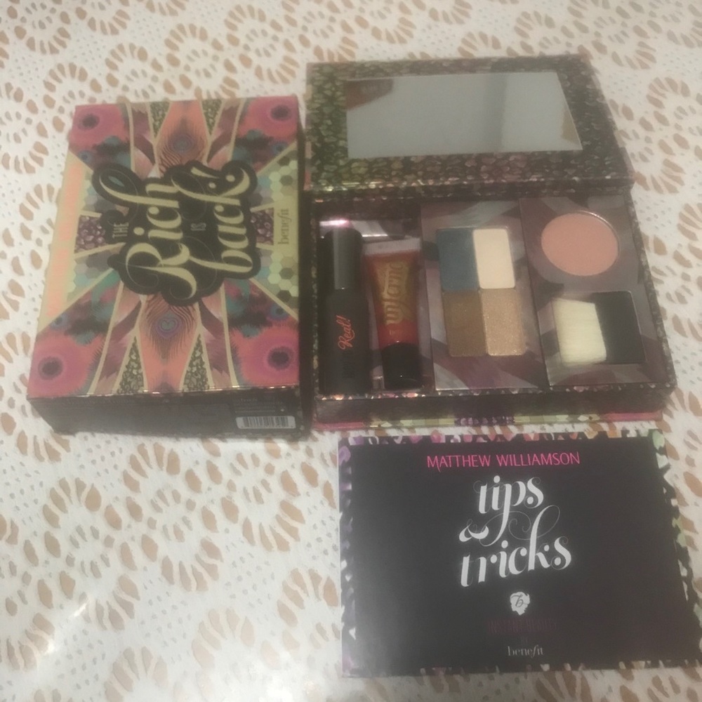 Benefit The Rich is Back makeup kit